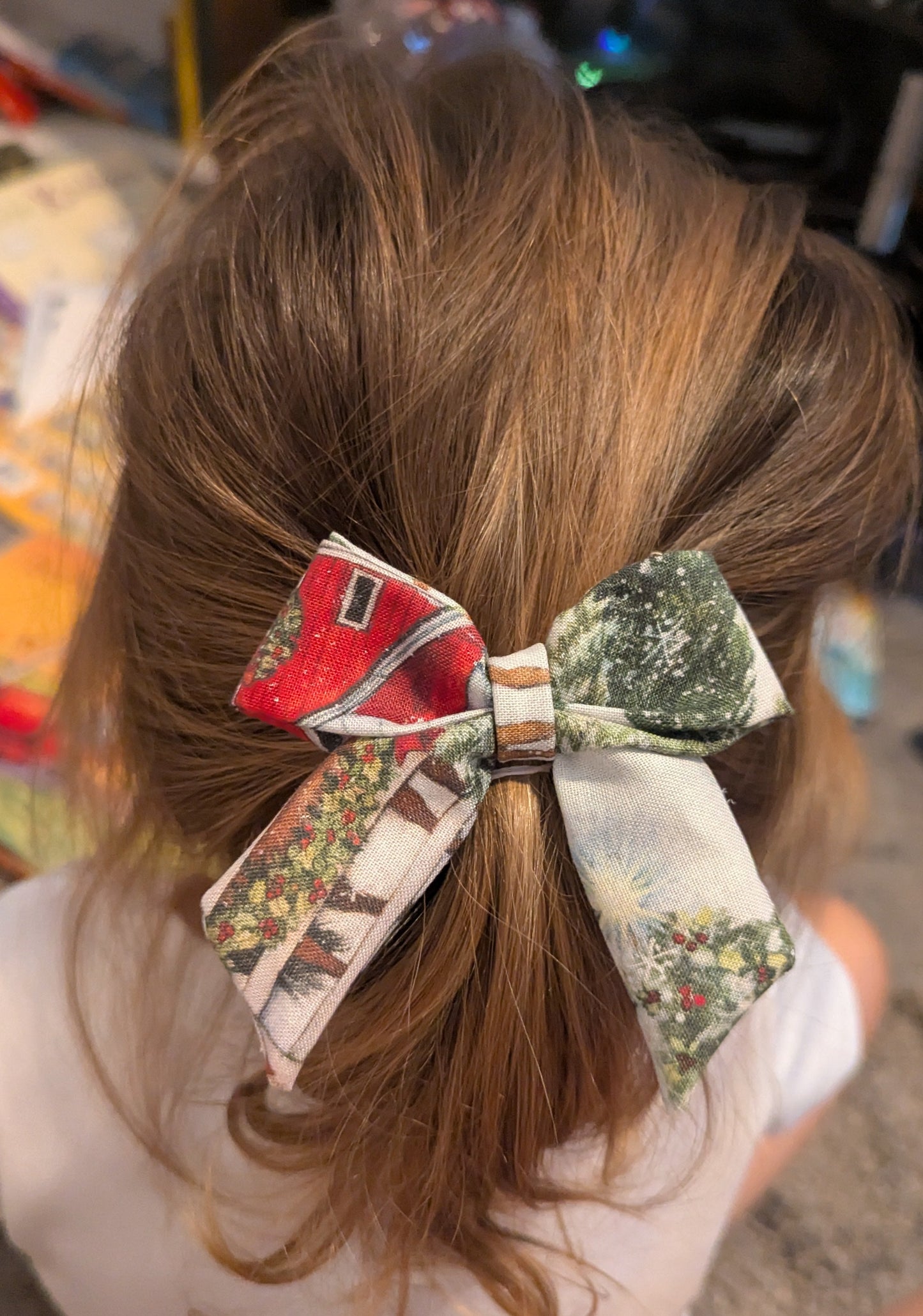 Holliday Horses Bow - Small