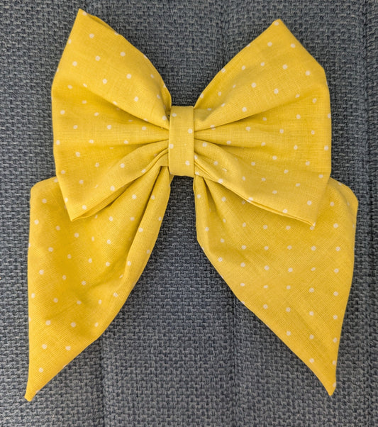 Yellow with white dots -medium