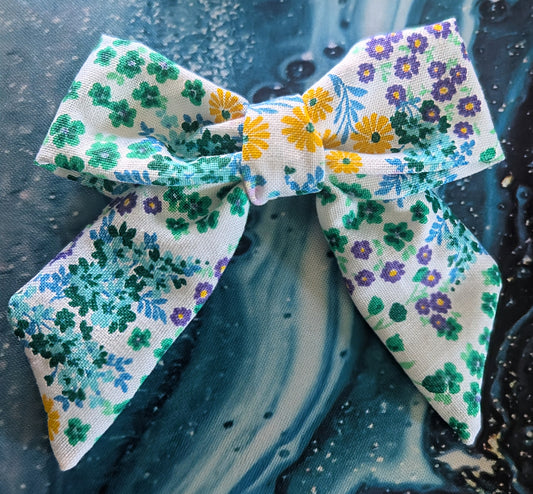 Flower Clusters bow-small